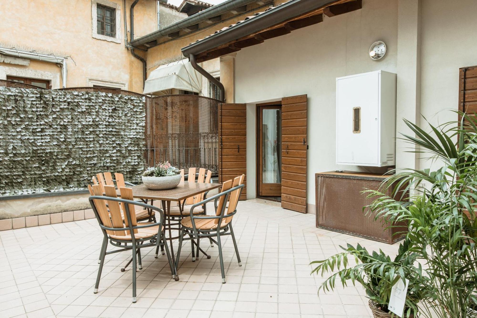 Osteria Luxury Apartments Пескиера дел Гарда Екстериор снимка